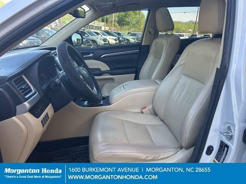 Used 2015 Toyota Highlander Limited Platinum AWD/4WD image 14