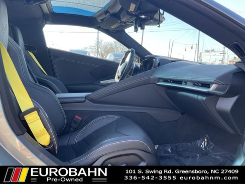 Used 2023 Chevrolet Corvette Stingray Coupe w/ Z51 Performance Package image 10