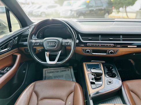 Used 2017 Audi Q7 3.0T Premium Plus w/ Premium Plus Package image 10