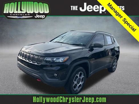 Certified 2022 Jeep Compass Trailhawk w/ Sun and Sound Group AWD/4WD image 1