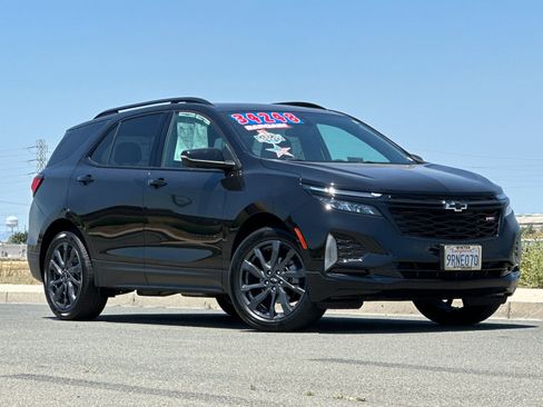 Used 2024 Chevrolet Equinox RS w/ RS Leather Package image 2