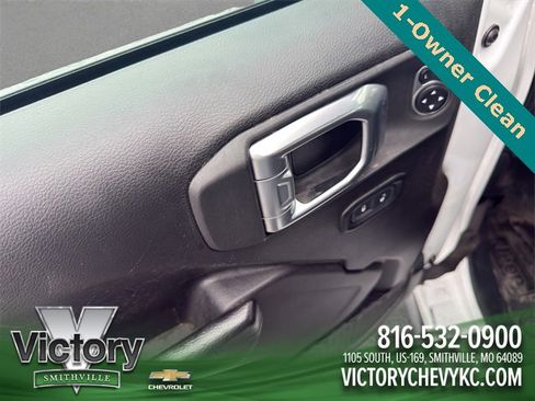 Used 2023 Jeep Gladiator Rubicon w/ Trailer Tow Package image 12