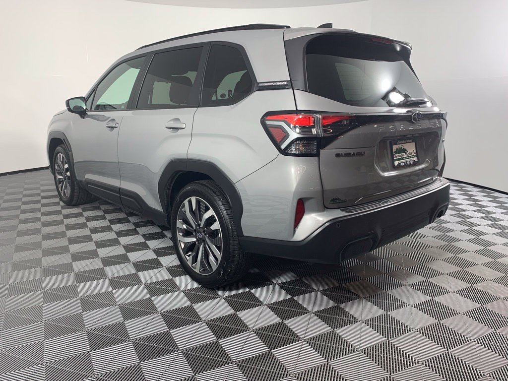 Used 2026 Subaru Forester Touring AWD/4WD image 12