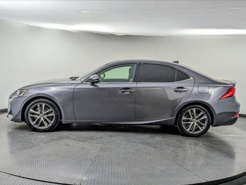 Used 2018 Lexus IS 300 w/ Accessory Package 2 image 3