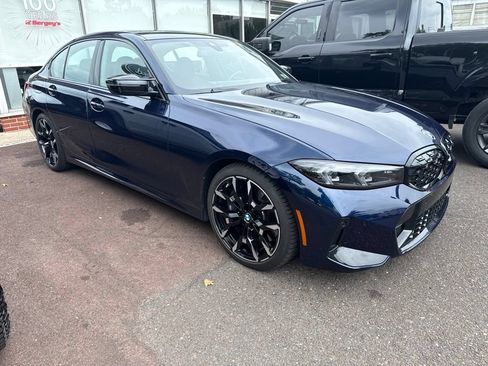 Used 2025 BMW M340i xDrive AWD/4WD image 3