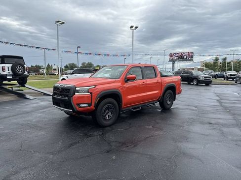 Used 2025 Nissan Frontier PRO-4X w/ Pro Premium Package AWD/4WD image 2