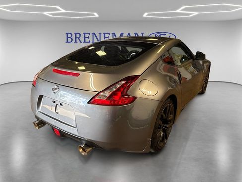 Used 2020 Nissan 370Z Coupe RWD image 5