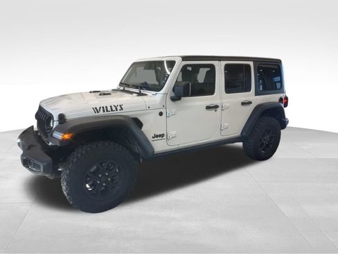 Used 2024 Jeep Wrangler Willys image 3