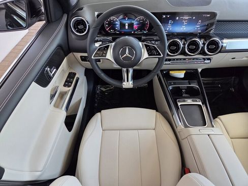 New 2026 Mercedes-Benz GLB 250 image 14