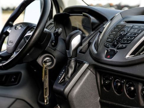 Used 2019 Ford Transit 250 130 Low Roof image 20