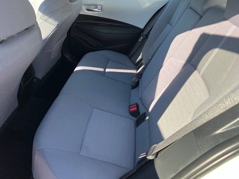 Used 2021 Toyota Corolla SE w/ SE Premium Package FWD image 11