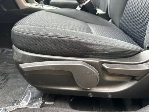 Used 2016 Subaru Forester 2.5i w/ Alloy Wheel Package image 15