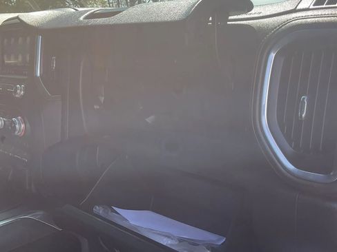 Used 2019 GMC Sierra 1500 AT4 w/ AT4 Premium Package AWD/4WD image 34