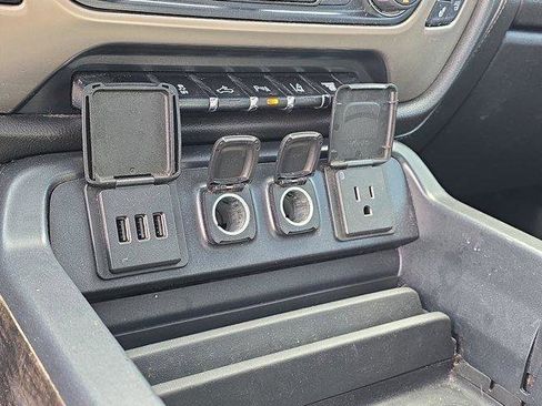 Used 2015 GMC Sierra 3500 Denali w/ Duramax Plus Package image 35