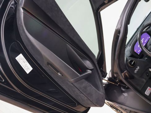 Used 2018 McLaren 720S image 31