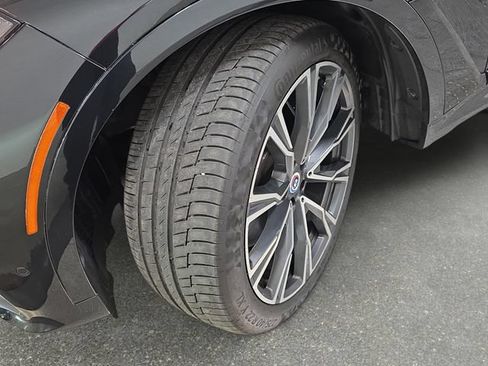 Used 2022 BMW X7 M50i w/ Cold Weather Package AWD/4WD image 30