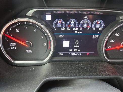 Used 2021 Chevrolet Tahoe Premier RWD image 2