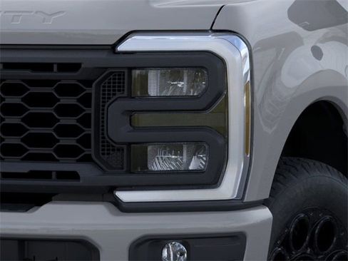 New 2025 Ford F250 XLT w/ Black Appearance Package image 18