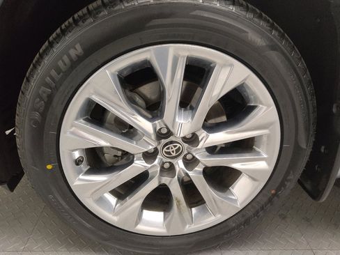 Used 2020 Toyota Highlander Limited image 31