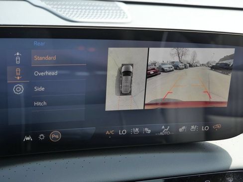 New 2026 Buick Enclave Avenir w/ Super Cruise Package AWD/4WD image 61