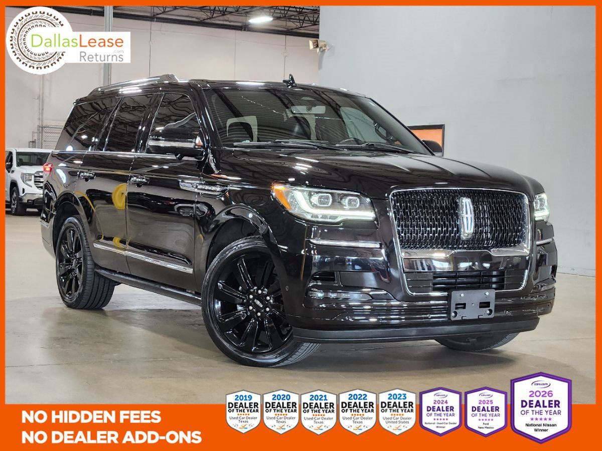 Used 2022 Lincoln Navigator Reserve AWD/4WD image 1
