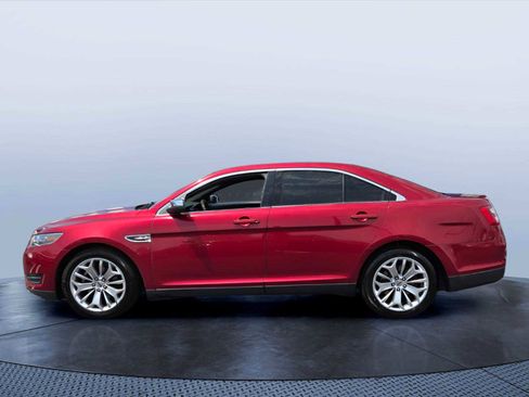 Used 2018 Ford Taurus Limited FWD image 3