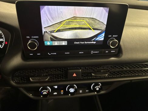 Used 2023 Honda HR-V LX image 25