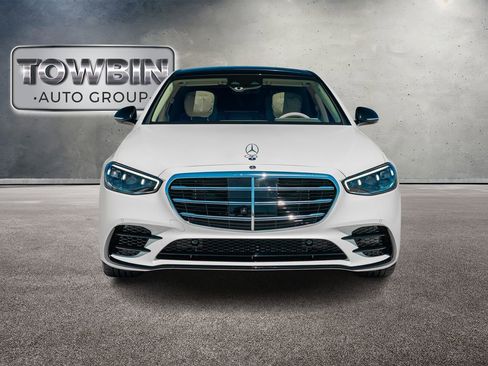 Used 2022 Mercedes-Benz S 580 4MATIC Sedan image 3