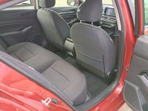 Used 2023 Nissan Altima 2.5 SV AWD/4WD image 15