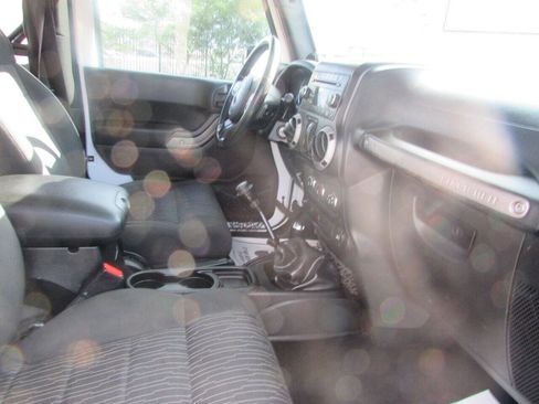 Used 2012 Jeep Wrangler Sport image 33