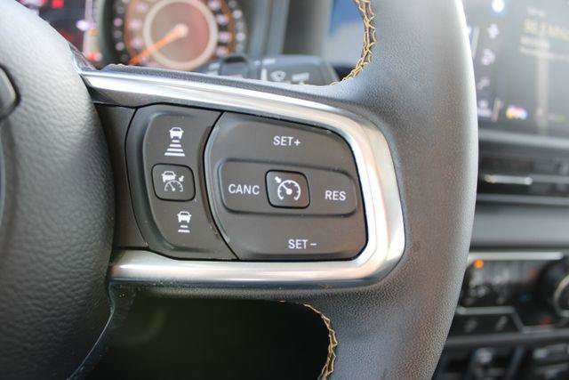 Used 2024 Jeep Wrangler Unlimited Sahara AWD/4WD image 26