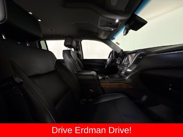 Used 2019 Chevrolet Suburban LT AWD/4WD image 23