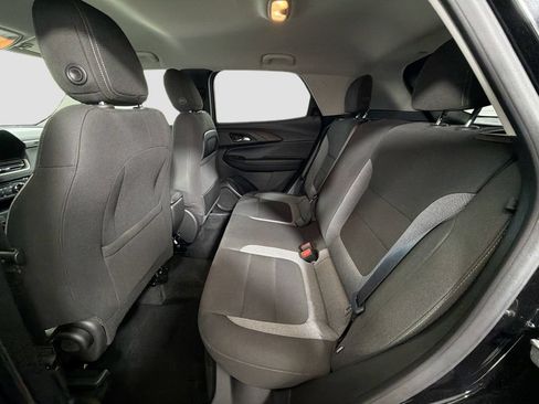 Used 2025 Chevrolet TrailBlazer LT AWD/4WD image 23