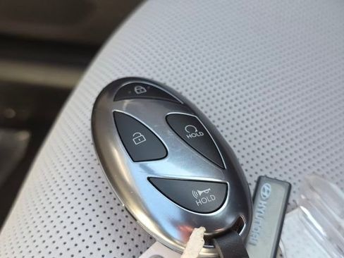 New 2026 Hyundai Tucson Limited image 35