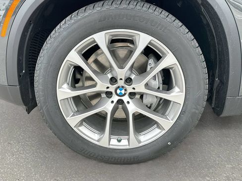 Used 2026 BMW X5 xDrive40i w/ Premium Package AWD/4WD image 32