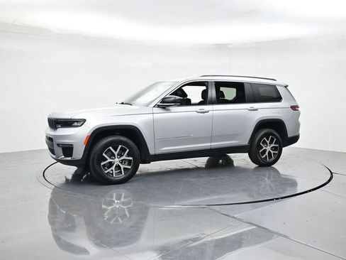 Used 2025 Jeep Grand Cherokee L Limited AWD/4WD image 5