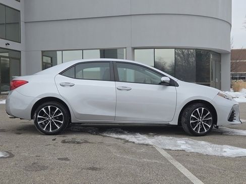 Used 2017 Toyota Corolla LE image 26