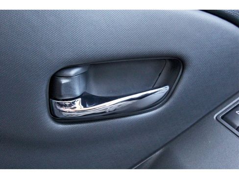 Certified 2024 Nissan Frontier SV w/ SV Convenience Package image 18