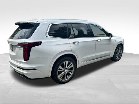 Used 2024 Cadillac XT6 Premium Luxury w/ Platinum Package FWD image 4