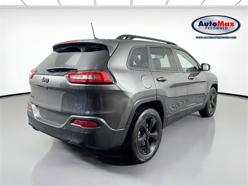 Used 2018 Jeep Cherokee Limited w/ High Altitude Package image 2