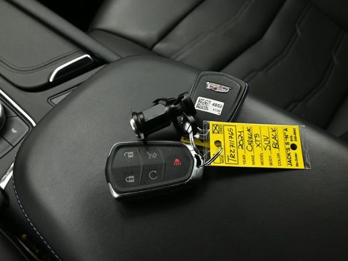 Used 2024 Cadillac XT5 Premium Luxury w/ Platinum Package image 21