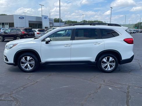 Used 2019 Subaru Ascent Premium AWD/4WD image 2