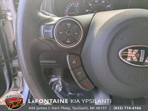Used 2018 Kia Soul + FWD image 19