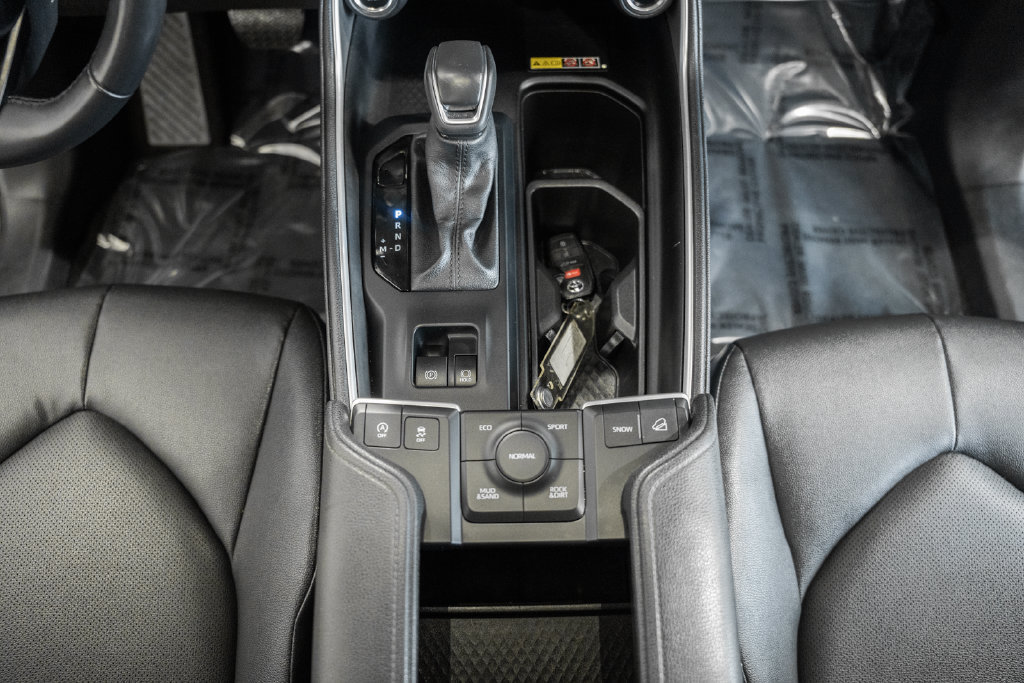 Used 2025 Toyota Grand Highlander AWD image 20