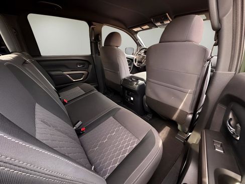 Used 2024 Nissan Titan SV w/ SV Bronze Edition Package image 26