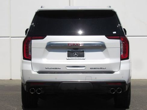 Used 2023 GMC Yukon Denali w/ Denali Reserve Package AWD/4WD image 7