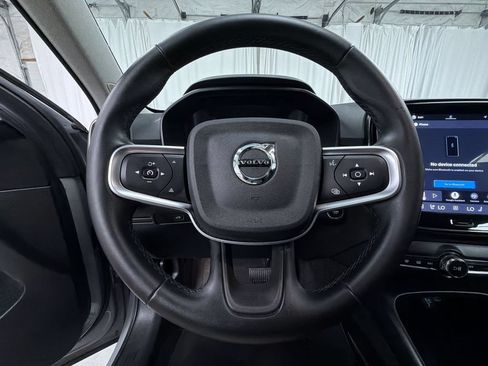 Used 2025 Volvo XC40 B5 Core AWD/4WD image 26