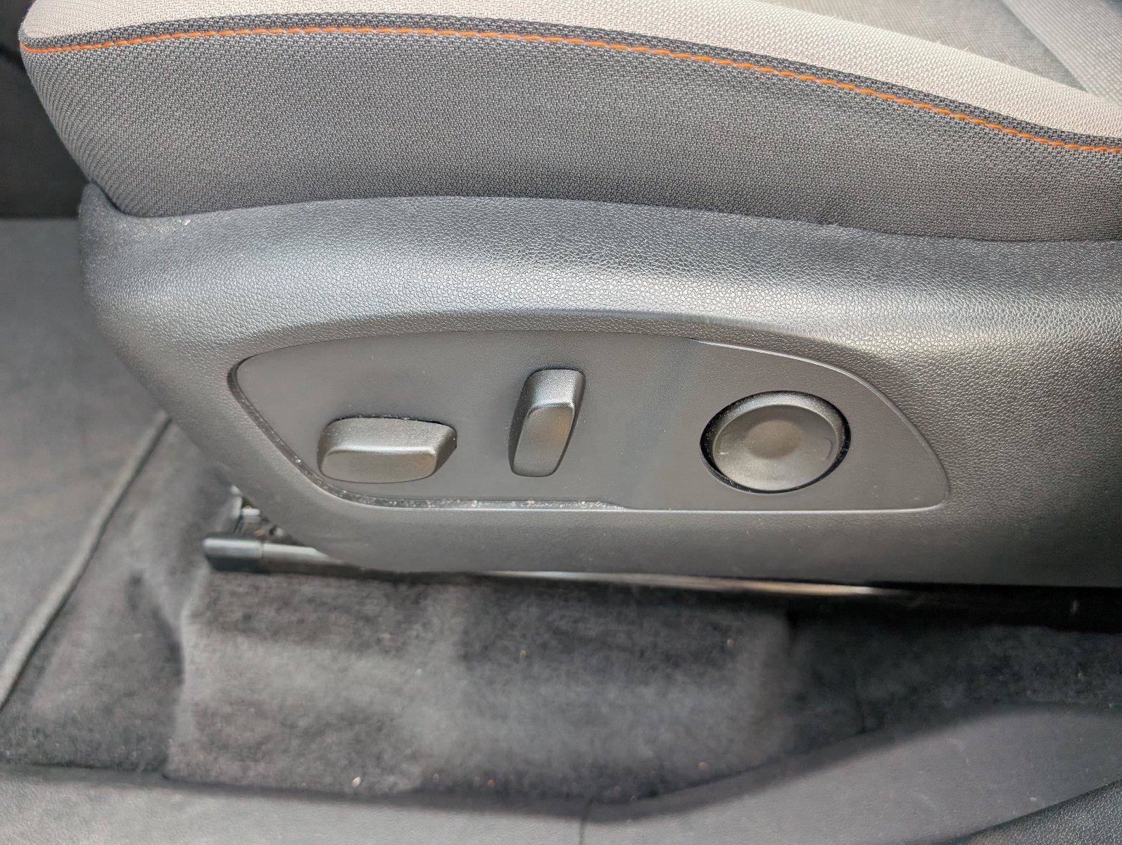 Used 2026 Chevrolet Traverse LT w/ Driver Confidence Package FWD image 14