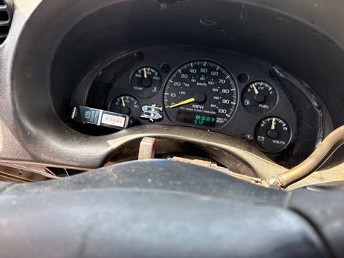 Used 2000 Chevrolet S10 Pickup LS w/ Preferred Equipment Group RWD image 3