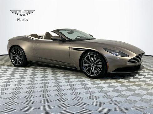 Used 2019 Aston Martin DB11 Volante RWD image 1